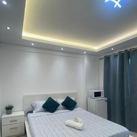 Studio Appartament Bright City Nuevo! 托雷莫利诺斯 外观 照片