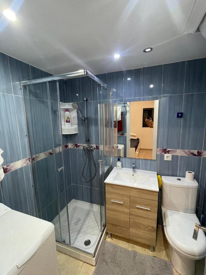 Studio Appartament Bright City Nuevo! 托雷莫利诺斯 外观 照片