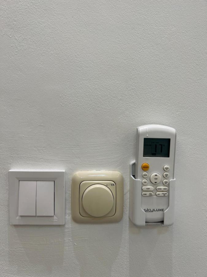 Studio Appartament Bright City Nuevo! 托雷莫利诺斯 外观 照片